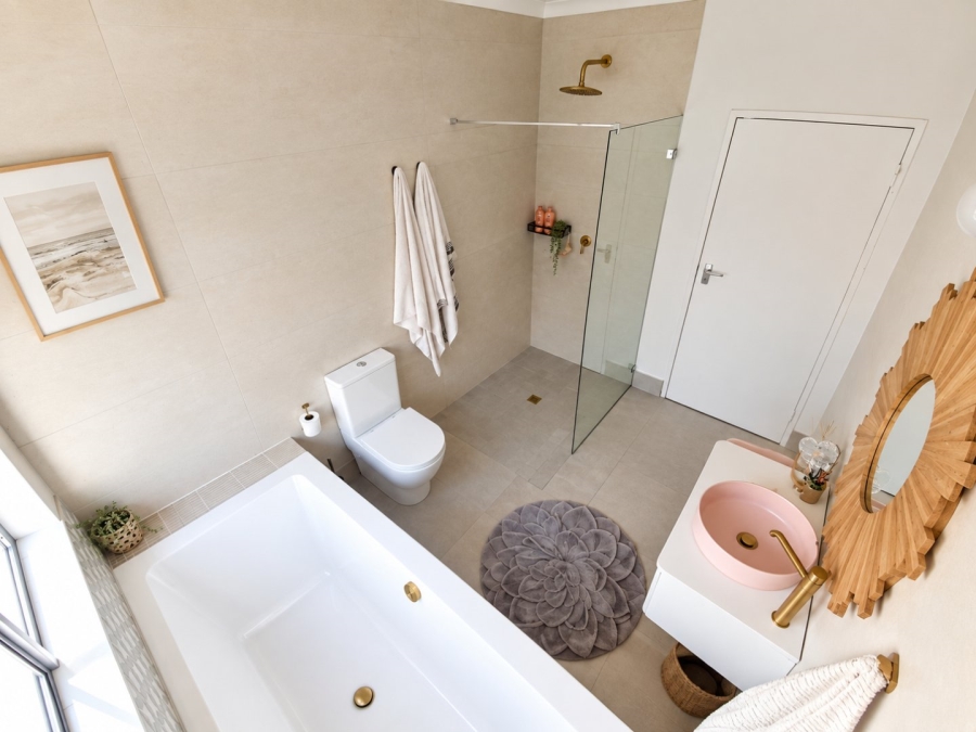 4 Bedroom Property for Sale in Melkbosstrand Central Western Cape